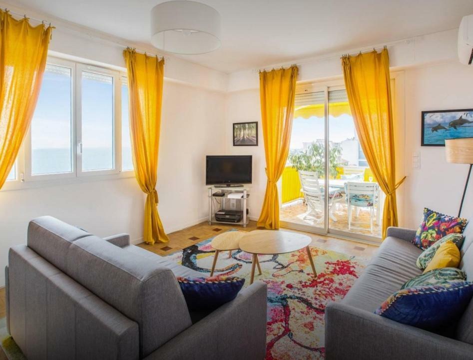 Stunning 2 Bed Flat Nice Front Of The Beach Seaview Apartment Ngoại thất bức ảnh